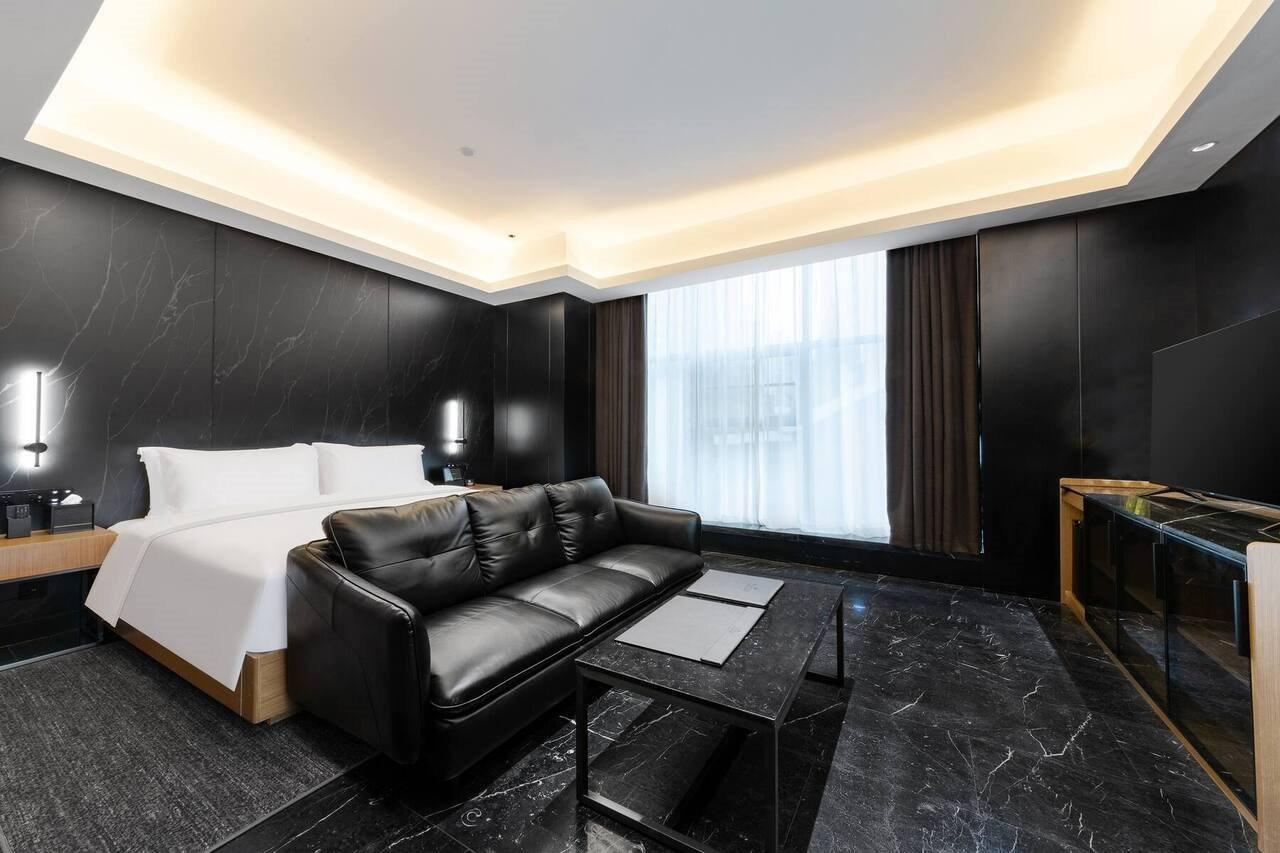 Ramada By Wyndham Wuhan Hankou Eksteriør bilde